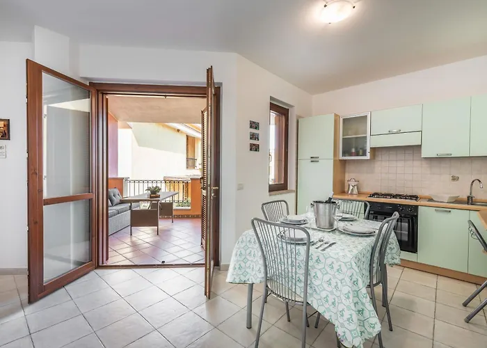 Isabel ヴィッラシミーウス